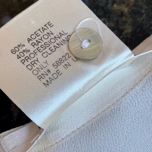 Max Studio vintage off-white semi-sheer crêpe chiffon waistcoat blouse -Fits 4-6 - Picture 11 of 11